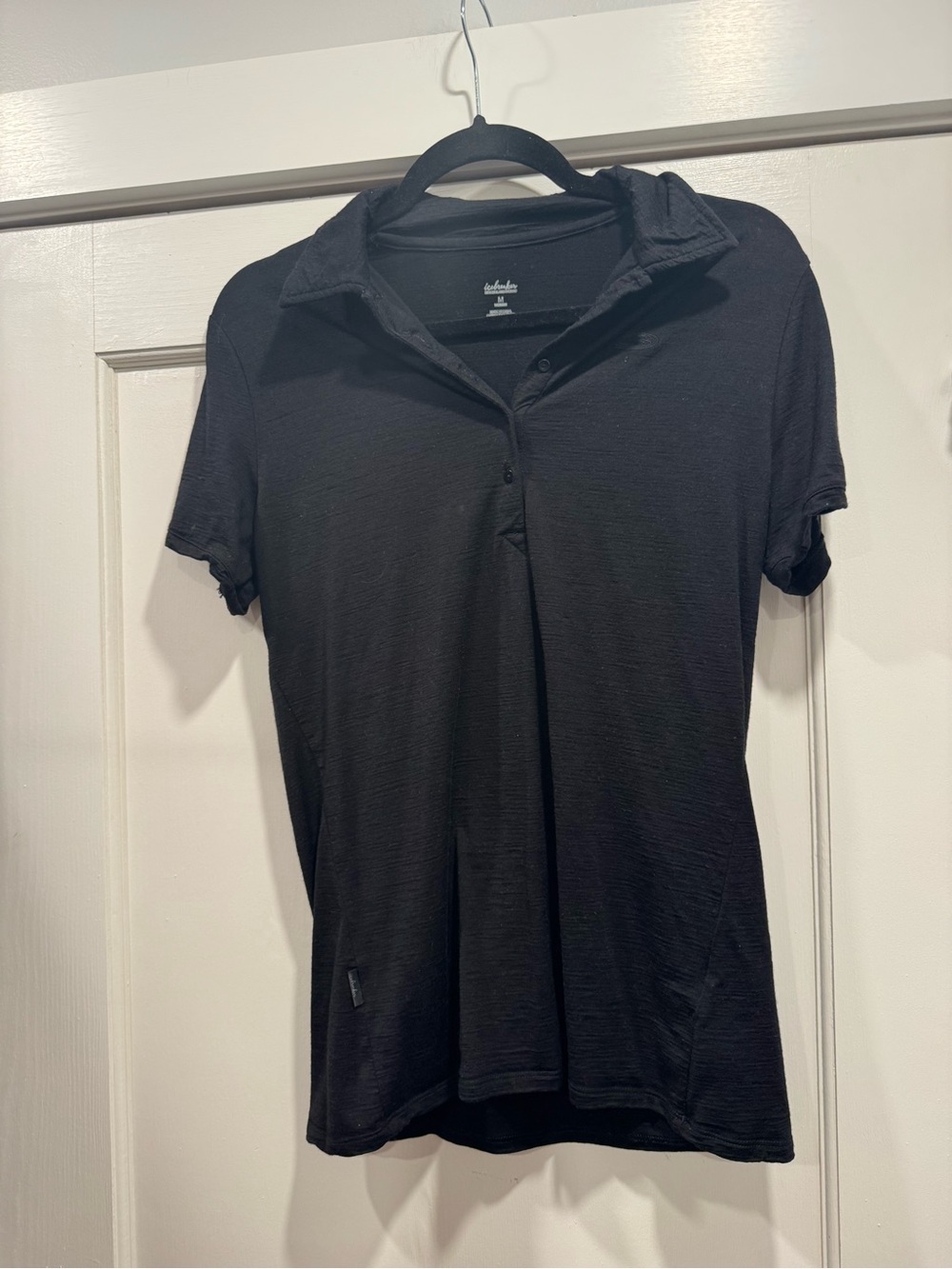 Icebreaker Women’s 100% Wool Pool Shirt Medium Black Natural Lightweight Hiking